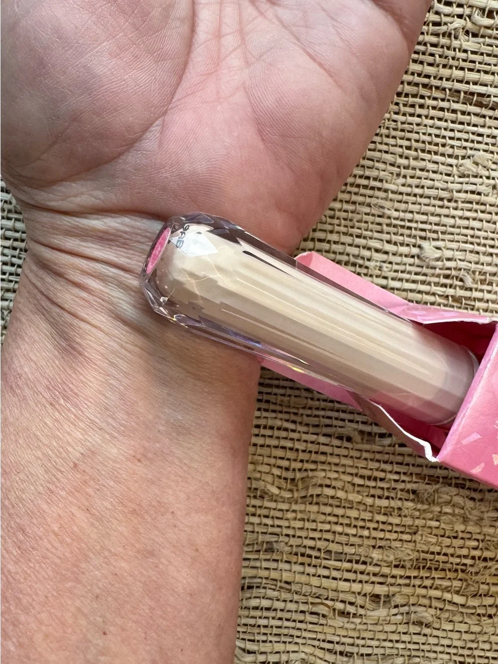 Jeffree Star Magic Star Liquid Concealer C12